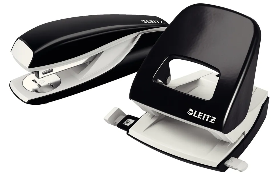 leitz-nexxt-heftger-t-und-locher-set-f-r-30-blatt-schwarz-50950095 image 1