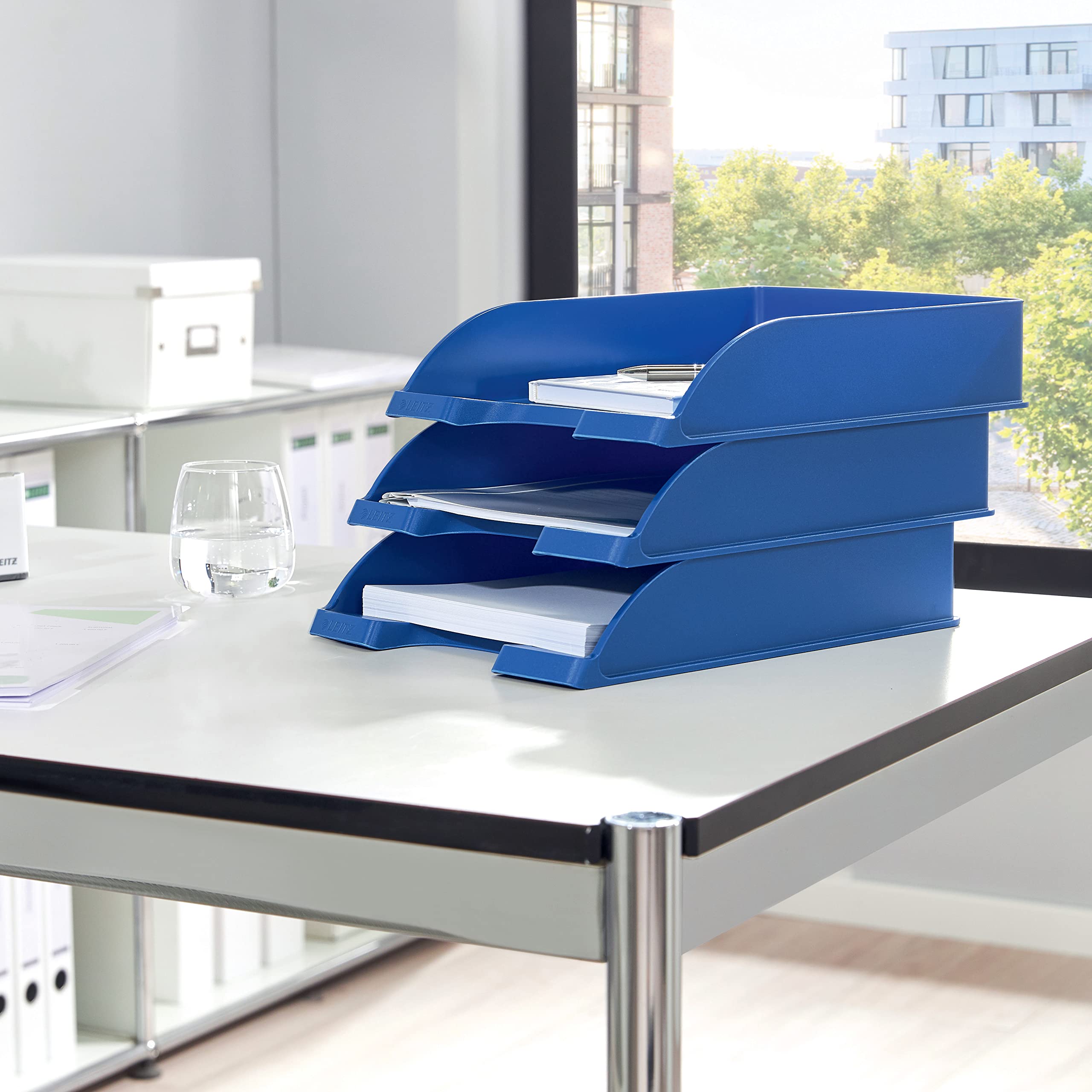 leitz-briefkorb-standard-a4-5er-pack-blau-stapelbar-52270035 image 2