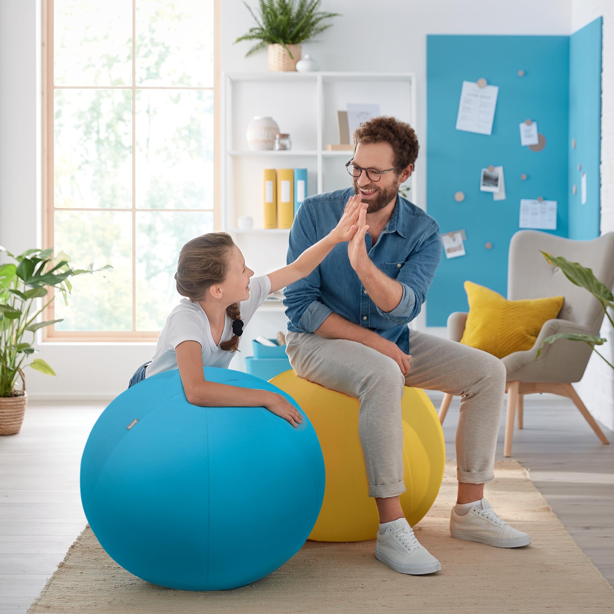 leitz-ergo-cosy-sitzball-65-cm-gelb-mit-bezug-und-pumpe-52790019 image 7