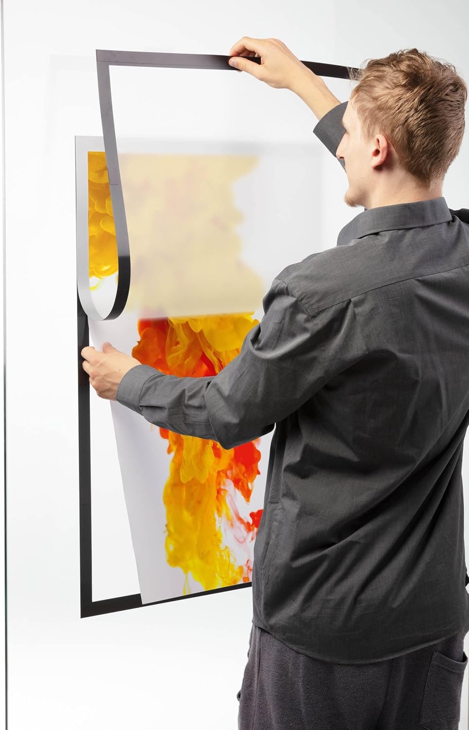 durable-duraframe-poster-info-rahmen-a1-selbstklebend-schwarz-magnetrahmen image 5