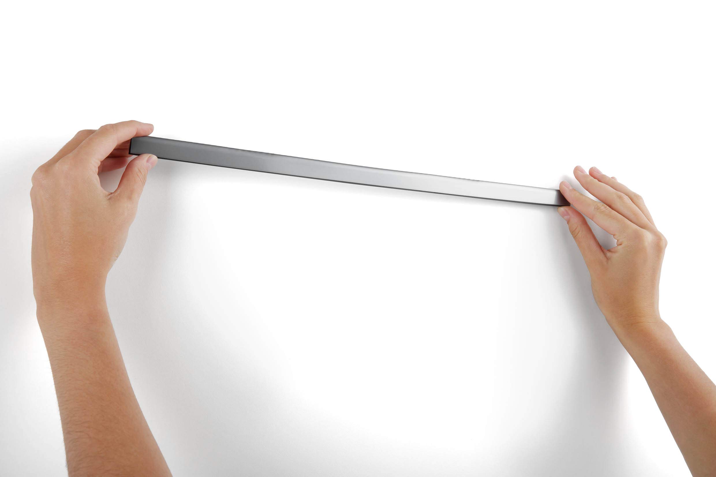 durable-durafix-roll-magnetleiste-5-m-selbstklebend-silber-5000-x-17-mm image 5