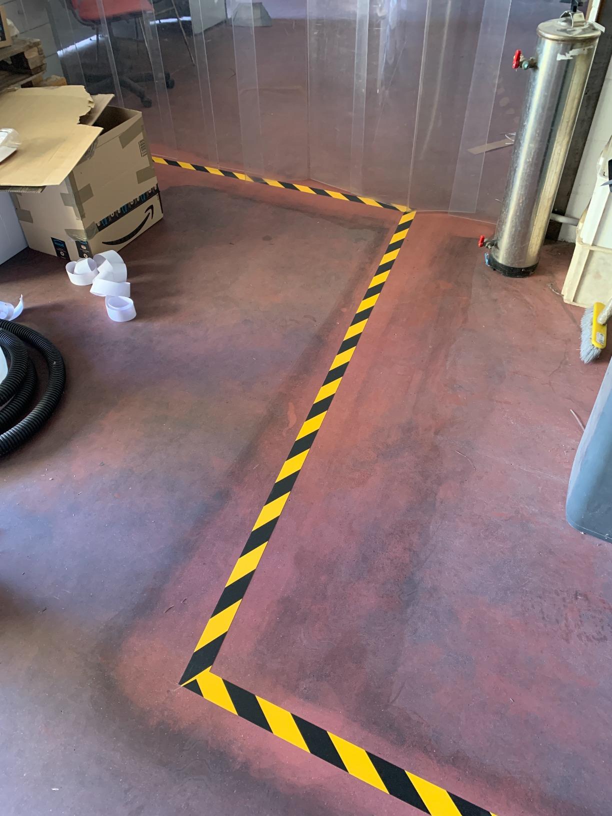 Klebt zu stark auf Linoleum