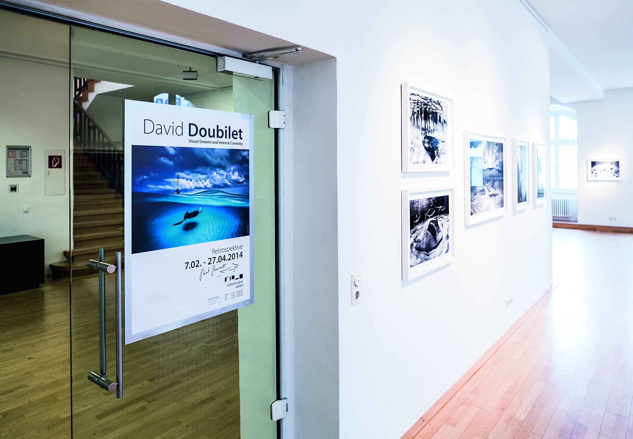 durable-duraframe-poster-499723-info-rahmen-a1-selbstklebend-silber image 4